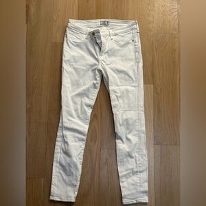Abercrombie & Fitch Women’s Harper Low Rise Super Skinny White Jean Size 6.